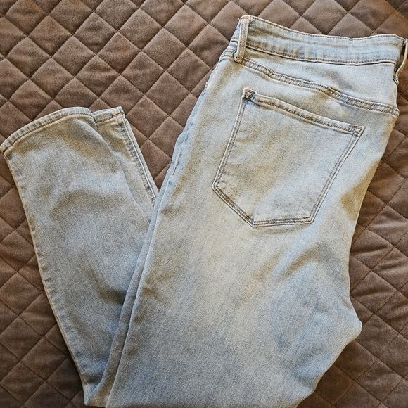 Old Navy Denim - Old Navy Women's Light Blue Skinny Jeans